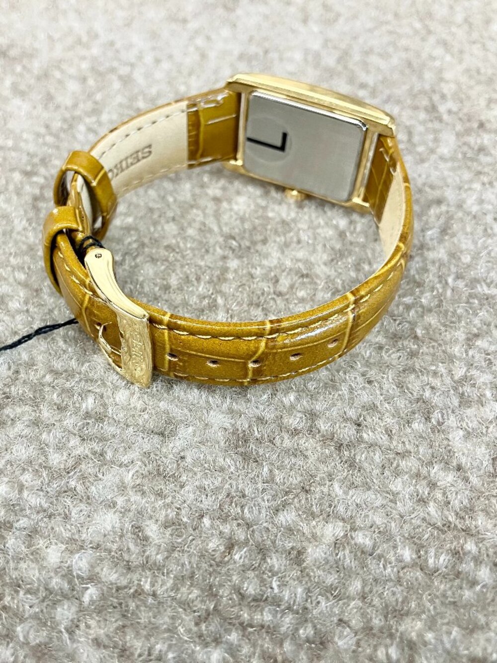 Seiko Women's Watch Mother Of Pearl Dial - Picture 4 of 5